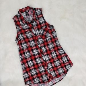 Hot Topic plaid button down top